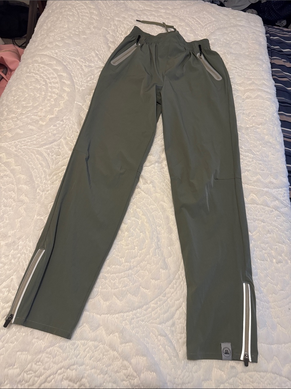 Olive Green Women's Zip-Hem Track Joggers Mapamyumco